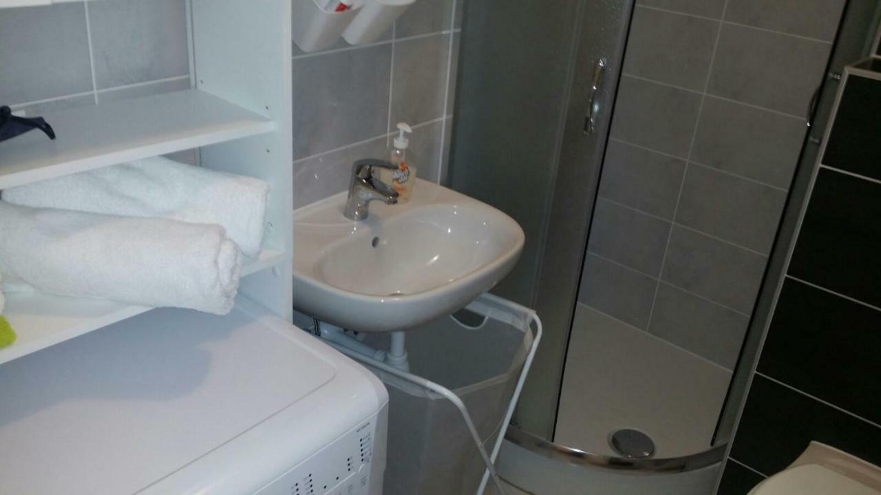 זאגרב Apartment K&A- Near Dom Sportova מראה חיצוני תמונה