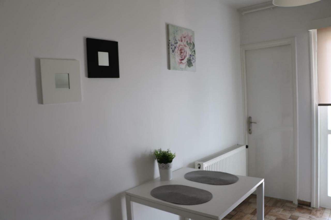 זאגרב Apartment K&A- Near Dom Sportova מראה חיצוני תמונה